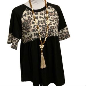 NWOT Leopard shirt  
